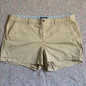 khaki shorts
